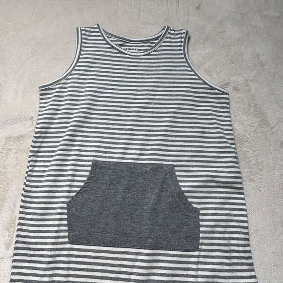 Moon + Beck Gray/White Striped 2/3T Sleeveless Kangaroo Pocket Romper New - Picture 7 of 8